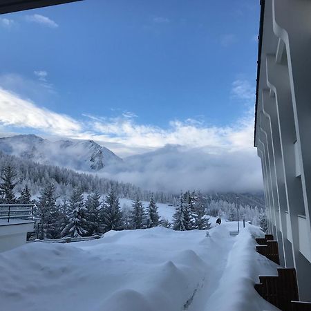 Nice House On The Ski Slopes Sestriere Exterior photo